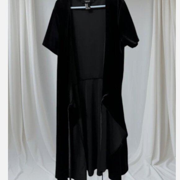 New Forever 21 Black Velvet Wrap Dress – Short Sleeve Tie Waist - Picture 3 of 7